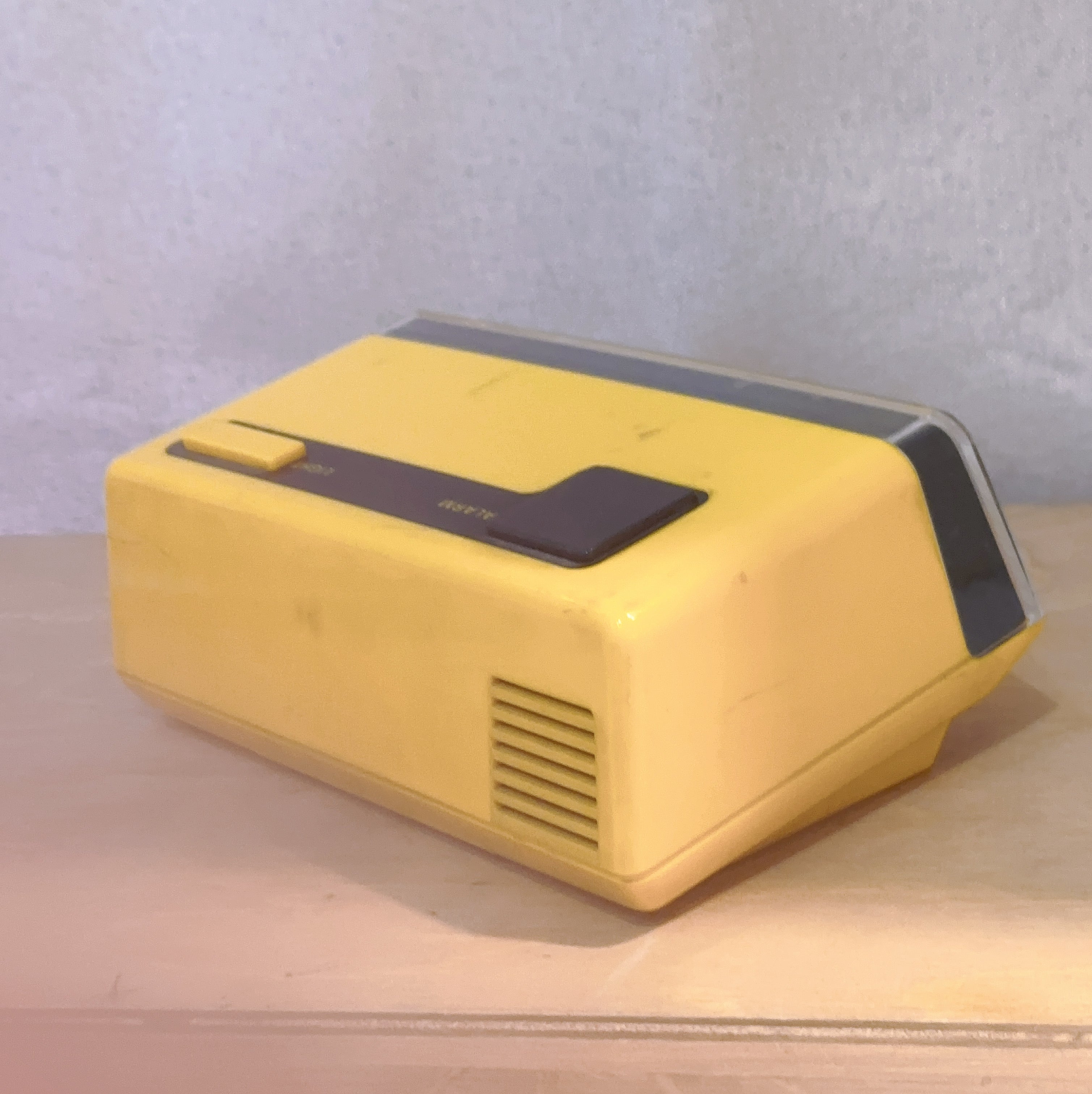 Citizen Quartz Alarm Flip Clock